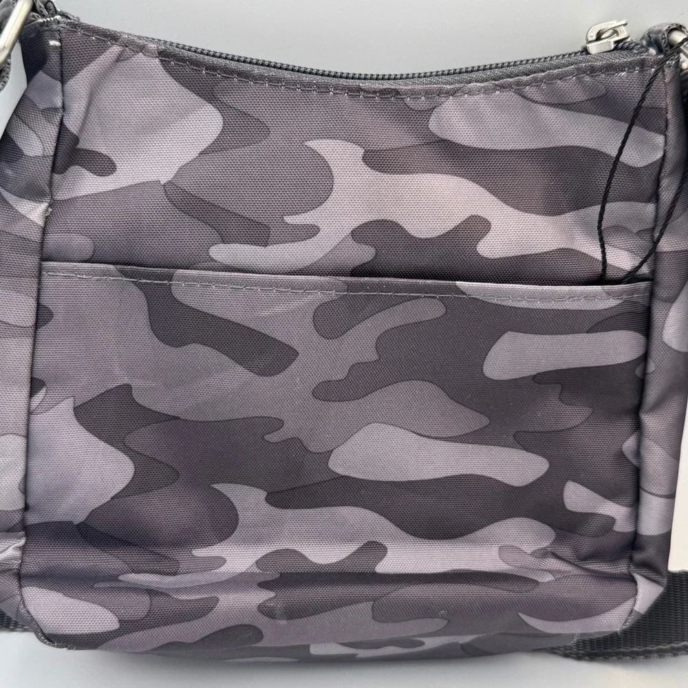Baggallini Grey Camo Nylon Crossbody Bag‎ Small Multi Pocket Travel Purse
